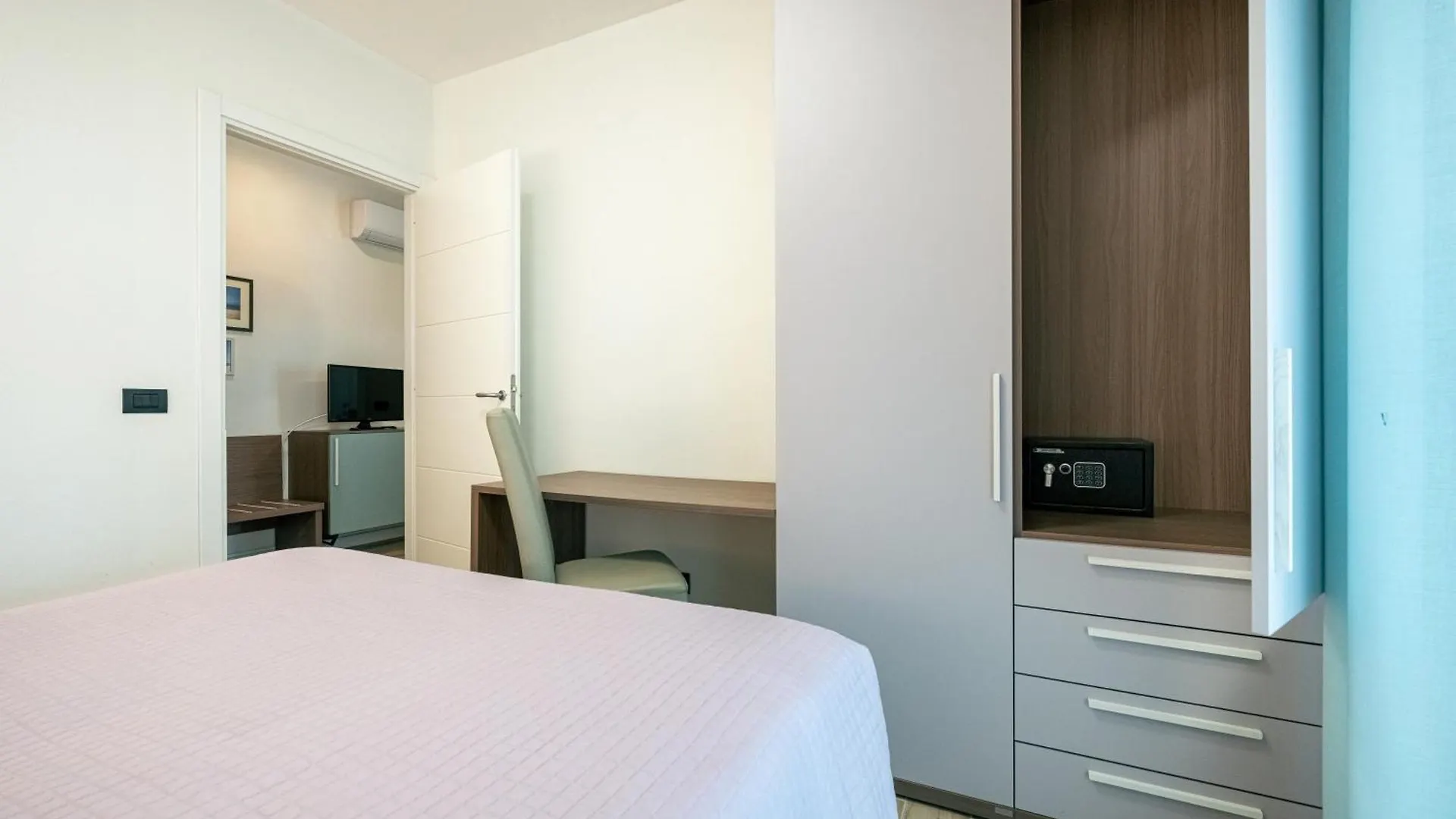 Milena Suite Apartments 阿尔盖罗