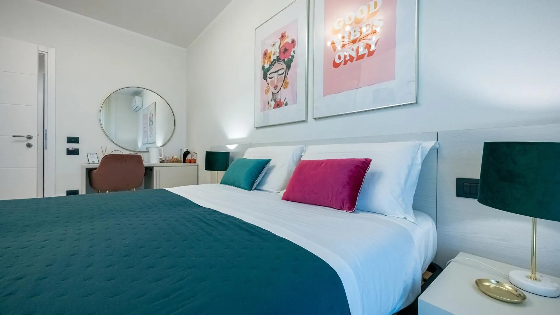 Milena Suite Apartments Alghero 0*,  Italia