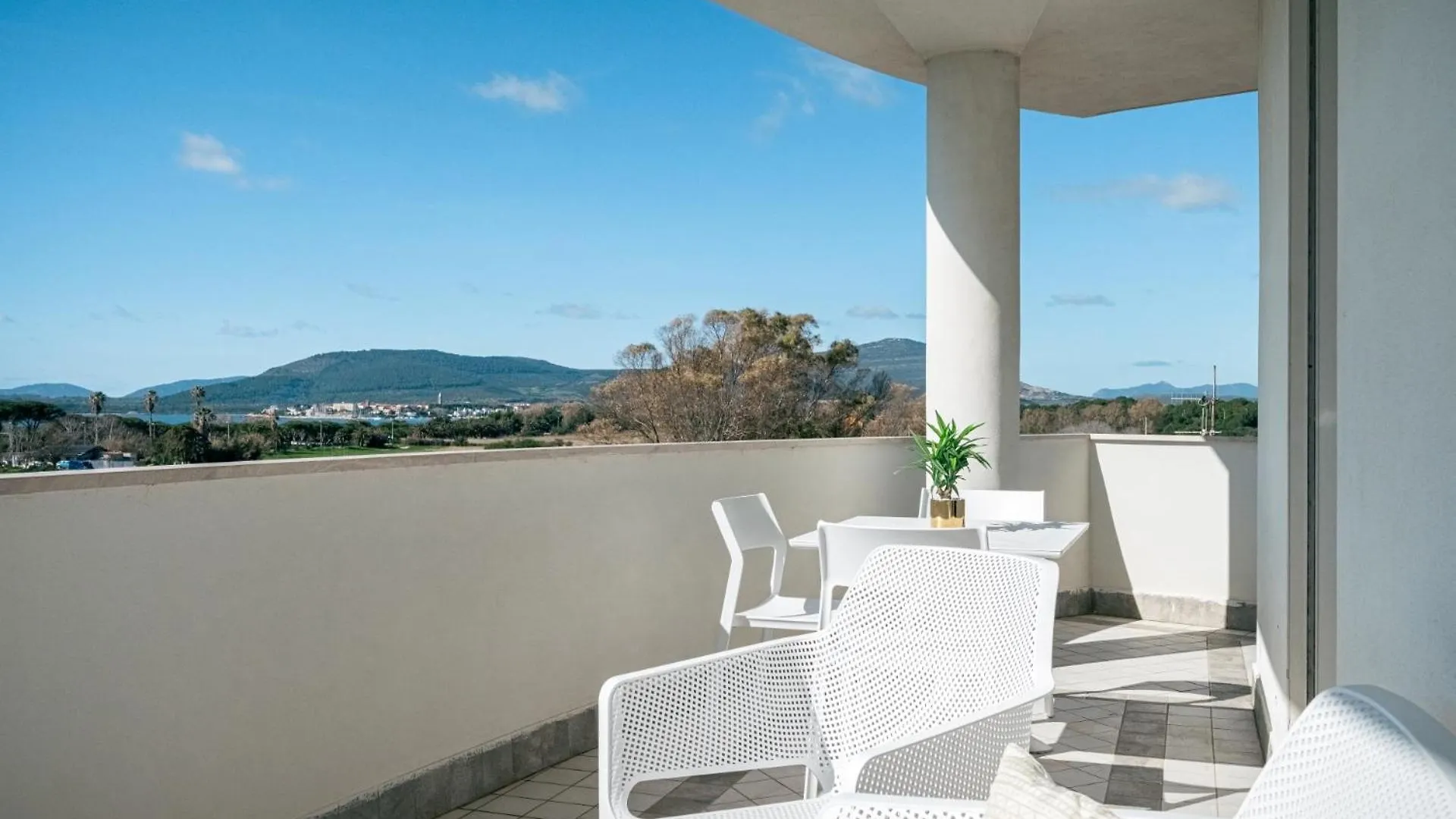 Milena Suite Apartments Alghero